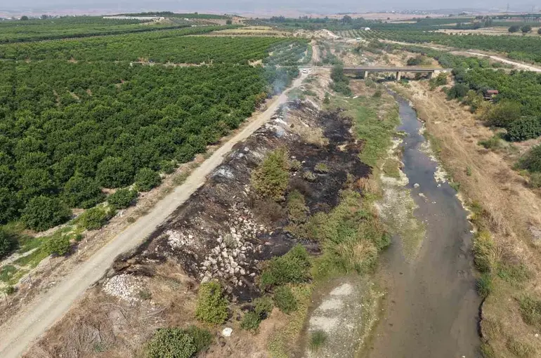 Adana’da Deliçay Deresi’nin çevresi çöplüğe dönüştü
