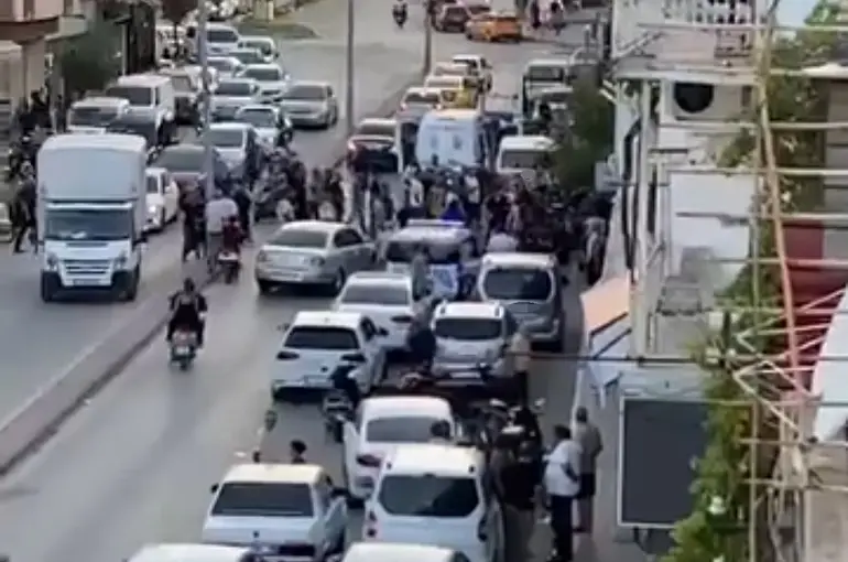 Adana’da silahlı kavga: 1 ölü
