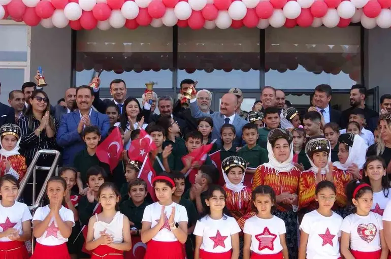 Adıyaman eğitim-öğretime yeni okullar ile başladı
