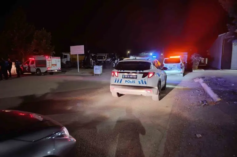 Adıyaman’da boş alanda klor gazı paniği
