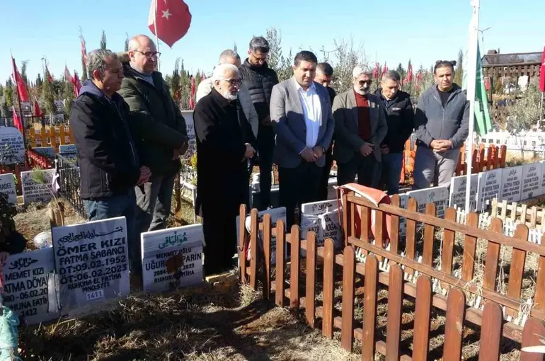 Adıyaman’da deprem şehidi gazeteciler anıldı
