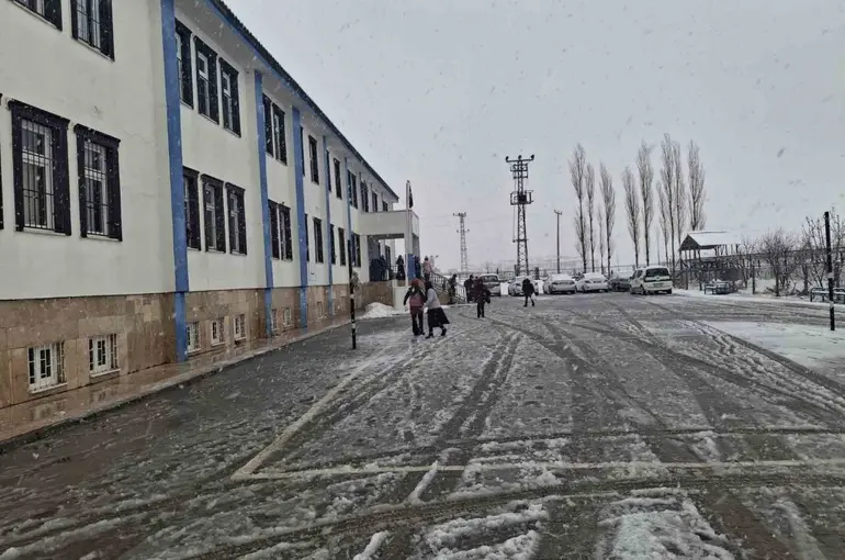 Adıyaman’da iki ilçede daha okullar tatil edildi
