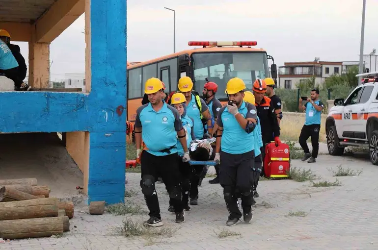 Adıyaman’da UMKE ekiplerinden deprem tatbikatı
