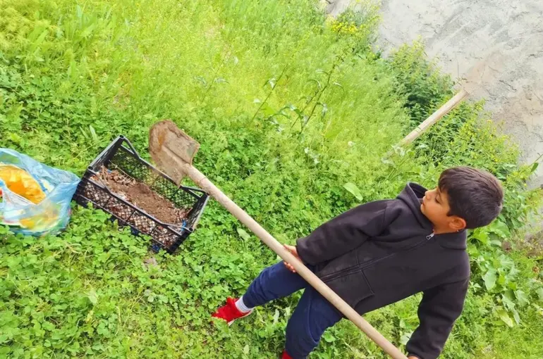 Ağrı’da anasınıfı öğrencileri kompost yapımını uygulamalı öğrendi
