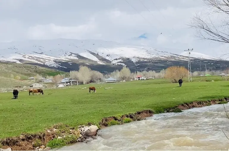 Ağrı’da iki mevsim bir arada
