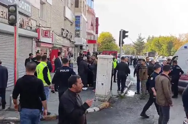 Ağrı’da silahlı kavga: 4 yaralı
