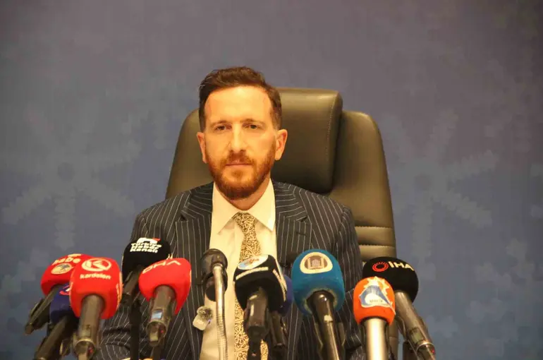 Ahmet Dal: "Kim Erzurumspor’u yönetmek istiyorsa gelsin"
