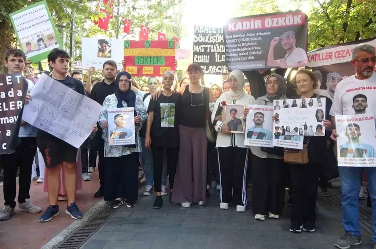 Aileler, kaybettikleri evlatları için yürüdüler: "Mücadeleye devam edeceğiz"
