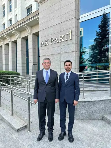 AK Parti Denizli Gençlik Kollarından üye rekoru
