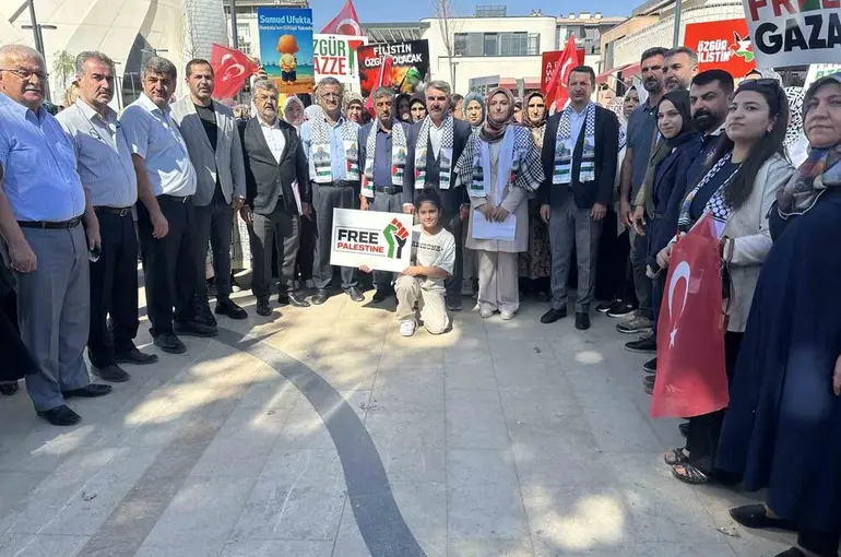 AK Parti Kadın Kolları’ndan Gazze’ye destek çağrısı
