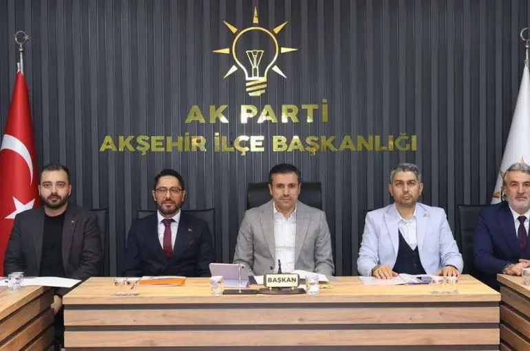 AK Parti Konya İl Başkanı Özgökçen, Akşehir'de gün boyu saha ve teşkilat programına katıldı