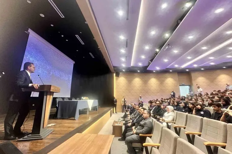 AK Parti MKYK Üyesi Ünal: "İtiraf eden CHP, çalan, yargılanan CHP’li, bunun AK Parti ile ne alakası var?"
