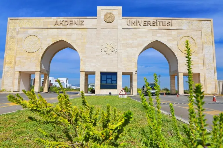 Akdeniz Üniversitesi dünyanın en iyileri arasında
