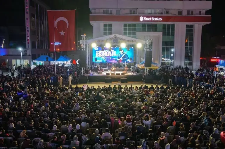 AlacaFest, İsmail Altunsaray konseriyle final yaptı
