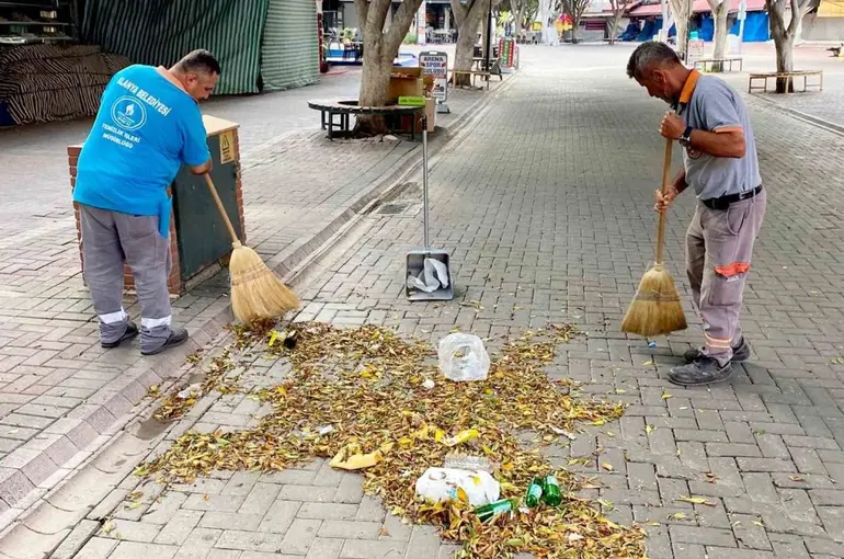 Alanya’da bayramda 9 günde 10 bin 578 ton atık toplandı
