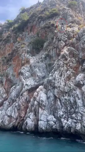 Alanya’da denize ölümüne atlayış
