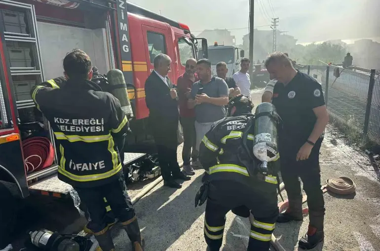 Alevler çatıyı sardı, korku dolu anlar yaşandı
