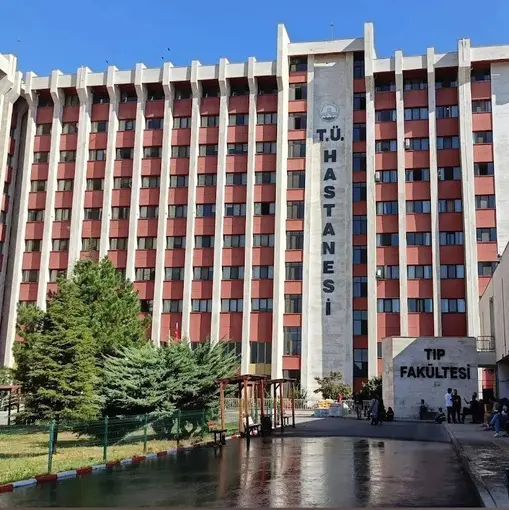 Alkolü bitince kolonya içen şahıs hastaneye kaldırıldı
