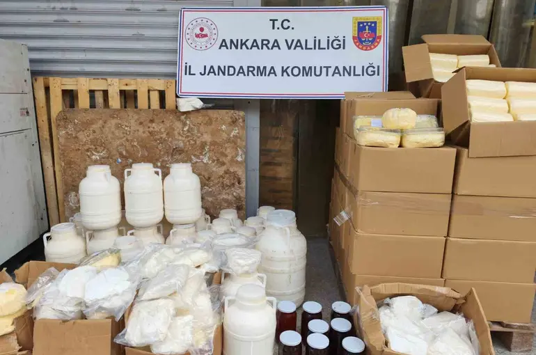 Ankara’da sahte gıda operasyonu: 838 kilogram süt ve süt ürünü ele geçirildi
