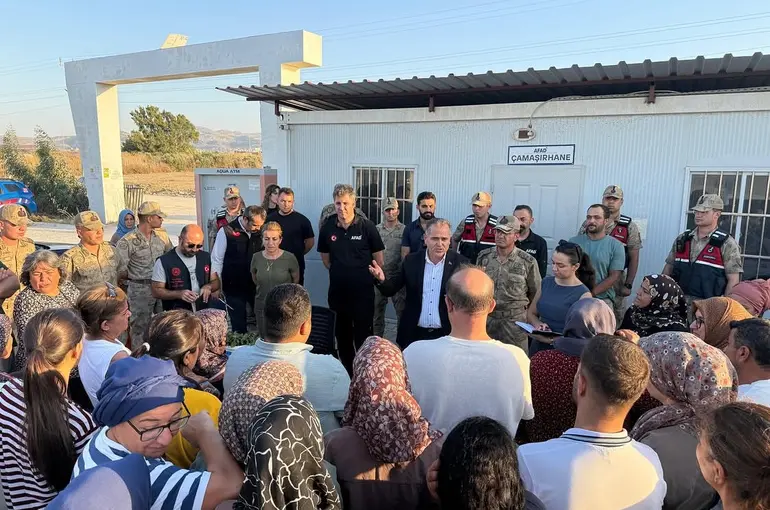 Antakya’da Cansuyu konteyner kentte tahliye süreci vatandaşlara anlatıldı
