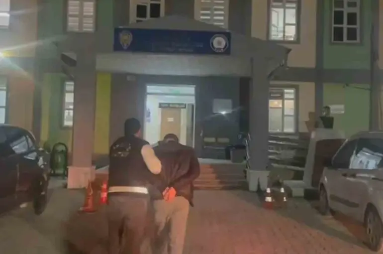 Antakya’da hapis cezası ile aranan şahıs tutuklandı
