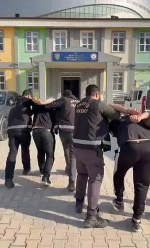 Antakya’da silahla yağmaya teşebbüs: 2 şüpheli tutuklandı
