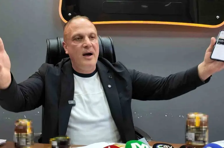 Anzerli Başkan’dan ’sahte Anzer balı’ sitemi
