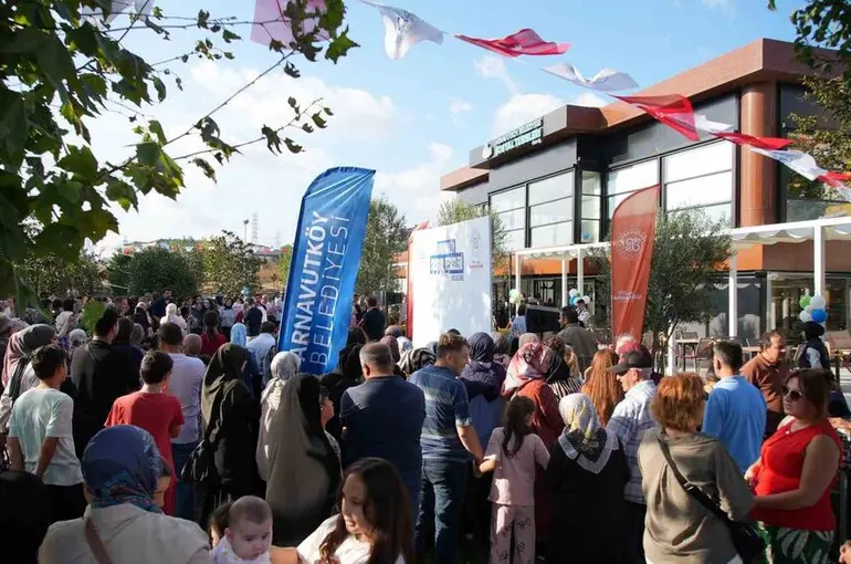 Arnavutköy’de Hadımköy Sosyal Tesisi hizmete açıldı
