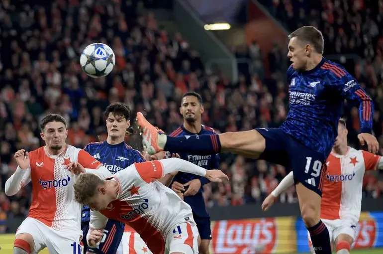 Arsenal, Şampiyonlar Ligi’nde 4’te 4 yaptı

