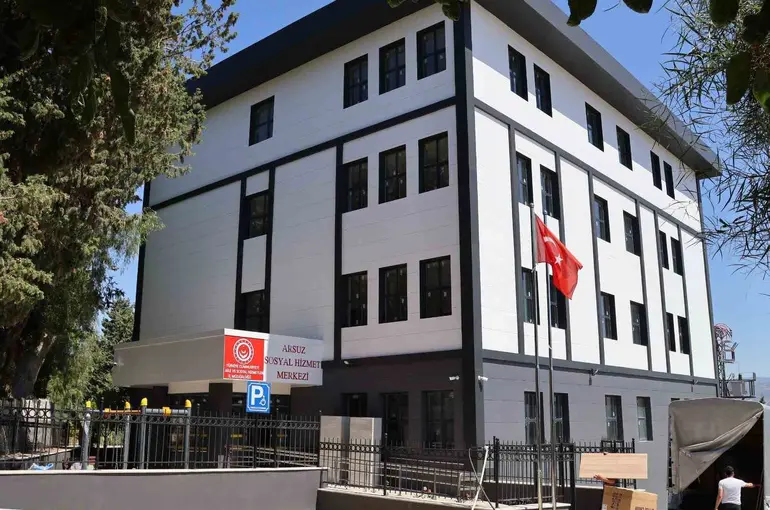 Arsuz Sosyal Hizmet Merkezi yeni hizmet binası açılışa hazırlanıyor
