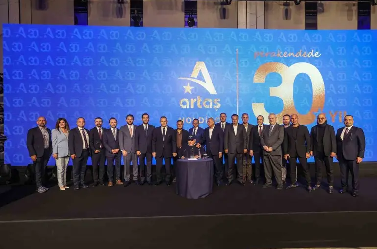 Artaş Holding perakendede 30’uncu yılını kutladı
