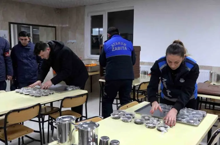Atakum Belediyesinden yeni yıl ikramı
