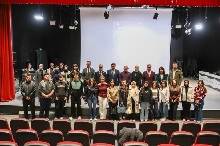 Atatürk Üniversitesi İletişim Fakültesinde oryantasyon programı düzenlendi
