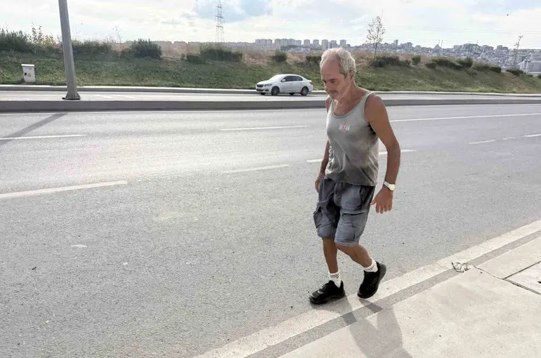 Avcılarlı 68 yaşındaki ‘Forrest Gump’ 6 yıldır günde 30 kilometre yürüyor
