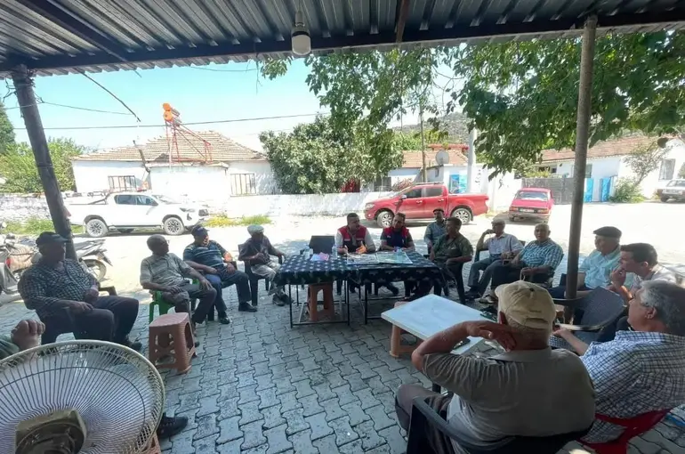 Aydın’da üreticilerle ‘Cuma Buluşması’ programları sürüyor
