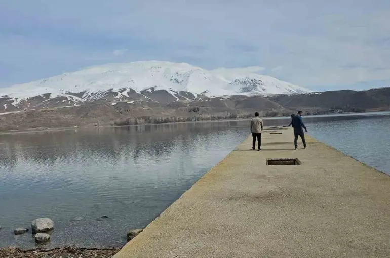 Aygır Gölü, her mevsimde bambaşka bir görünüme sahip
