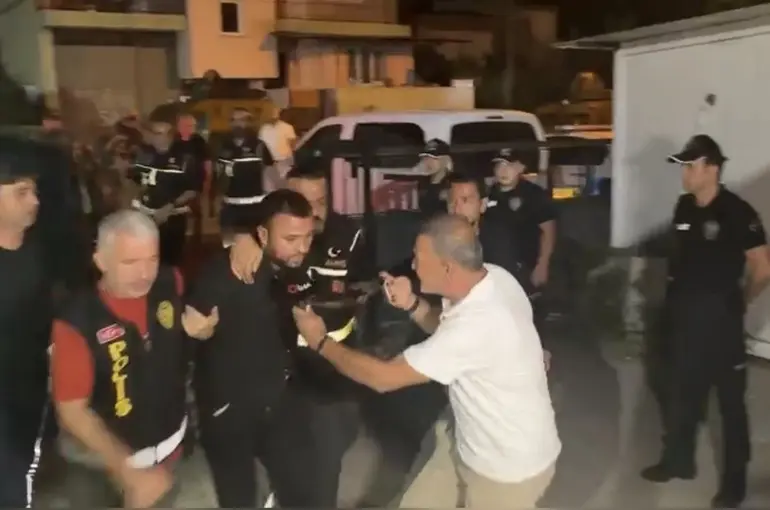 Ayşegül Yaşar cinayetinde katil zanlısı tutuklandı, anne ve babasına ev hapsi
