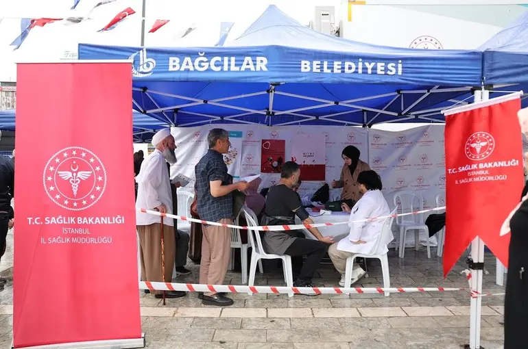 Bağcılar Meydanı’nda ücretsiz sağlık hizmeti
