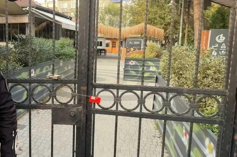 Bağcılar’da 5 çocuğun elektrik akımına kapıldığı park süresiz olarak mühürlendi
