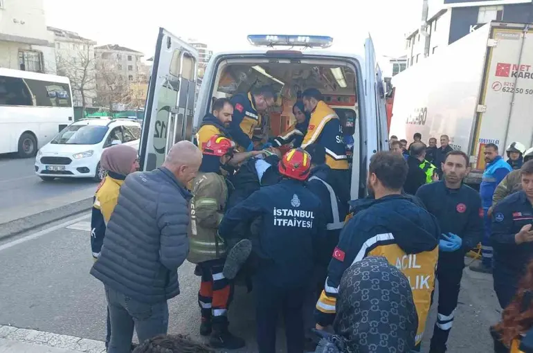 Bağcılar’da çekici dehşet saçtı: 4 yaralı
