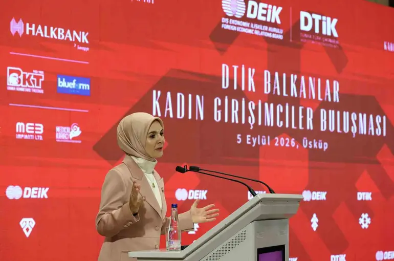 Bakan Göktaş: "Kadınların teknolojinin yalnızca kullanıcısı değil, geliştiricisi, girişimcisi, yatırımcısı ve karar vericisi olmasını istiyoruz"
