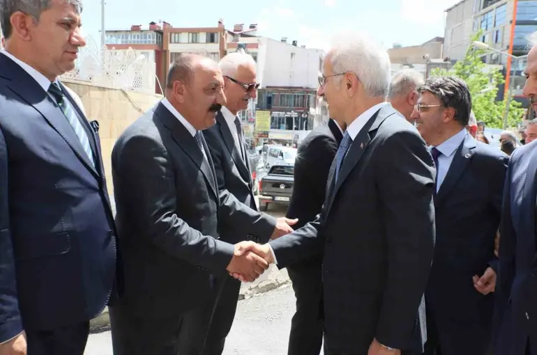 Bakan Uraloğlu’nun Hakkari temasları
