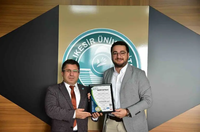 Balıkesir Üniversitesine, ISO 9001 belgesi
