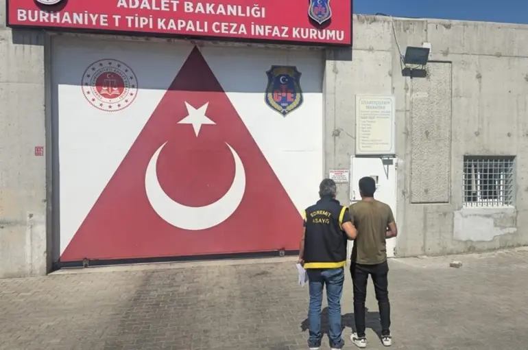 Balıkesir’de eş zamanlı operasyonda 41 aranan şahıs yakalandı
