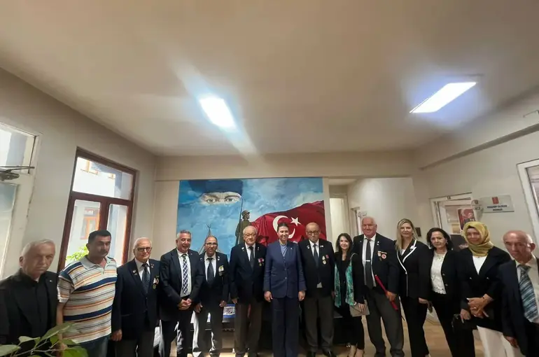 Bandırma’da STK temsilcileriyle buluşma, talepler ve çalışmalar görüşüldü
