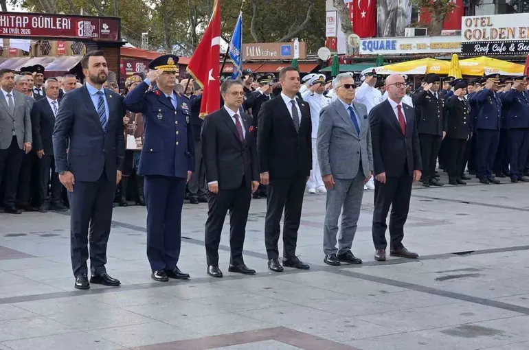 Bandırma’nın kurtuluşunun 104’üncü yıl dönümü törenlerle kutlandı

