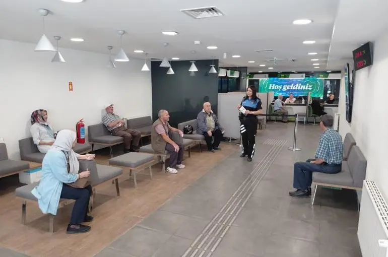 Bankalara sahte para ve dolandırıcılık uyarısı
