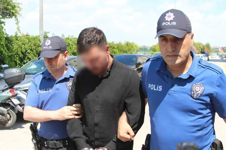 Bar çalışanı kadını götürmek istedi, reddedilince 2 kişiyi vurdu: Uzman çavuş tutuklandı
