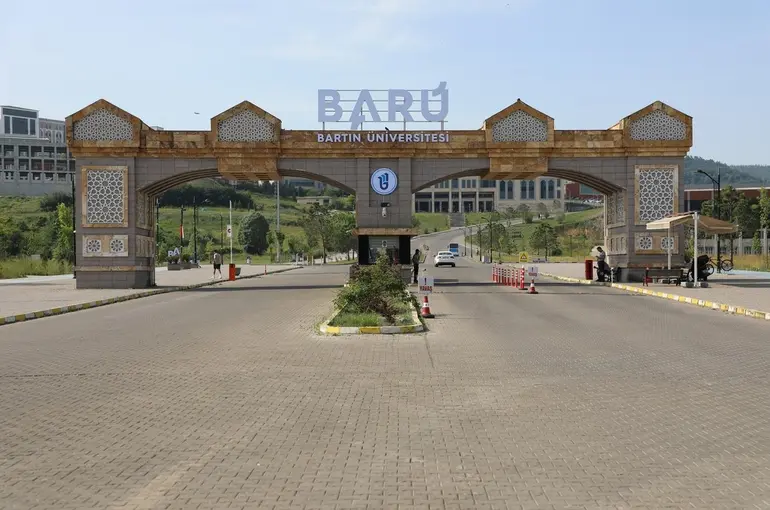 BARÜ’de Çevre Mühendisliği yüksek lisans programı açıldı
