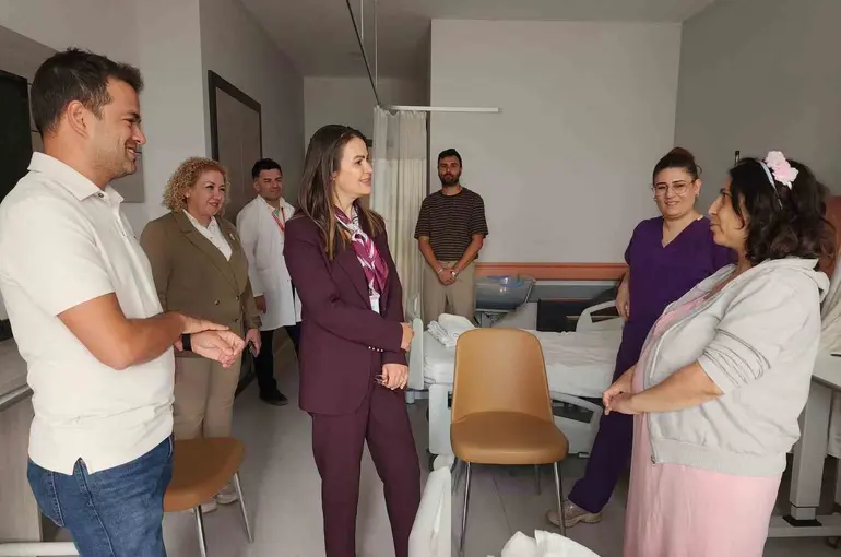 Başhekim Özbağçıvan, Kadın Doğum Servisinde incelemelerde bulundu
